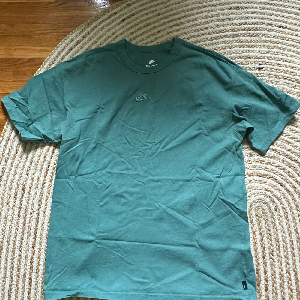 Nike Men's Teal Short Sleeve Tee